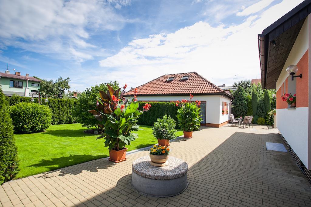 Pension Minor Ческе-Будеёвице Экстерьер фото